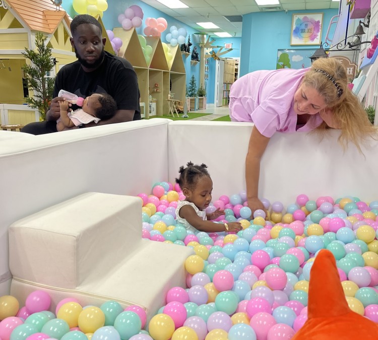 My Social Circle Indoor Playground Doctor Owned (Hollywood,&nbspFL)